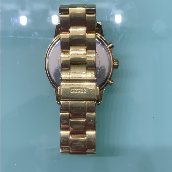 Watch - Picture 2 of 3